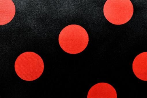 Satin - große Punkte - Schwarz/Rot 